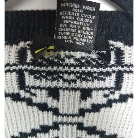 Allegra Women's Sz. 2X Black & White Aztec Long Sleeve Open Front Cardigan - Picture 6 of 8